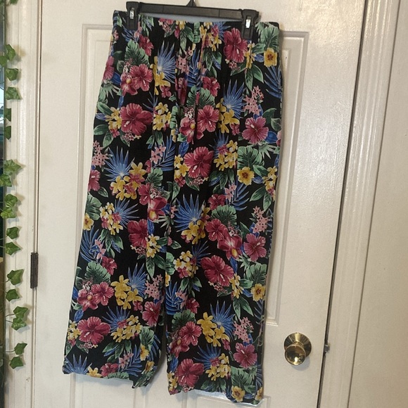 LAST CHANCE 🎃BocaBay Petite Floral Pants AS IS - Picture 2 of 4
